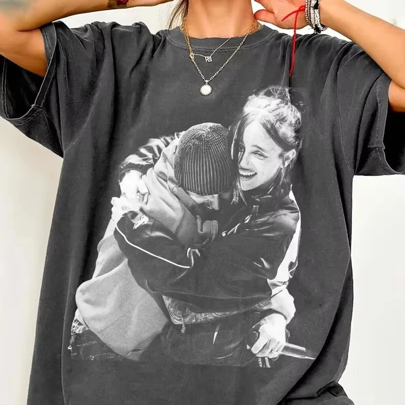 Billie Eilish Image Graphic T Shirt 2026 New Relaxing Summer Men's Vintage Hip Hop Short Sleeve Casual Cotton Y2K Loose Shirt