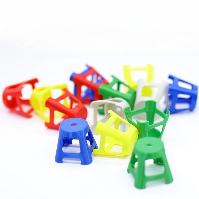 5 Stuks Simulatie Mini Plastic Krukken Kleine Stoelen Model 1/12 Poppenhuis Meubels Set Poppenhuis Decor Fantasiespel Speelgoed voor Kinderen