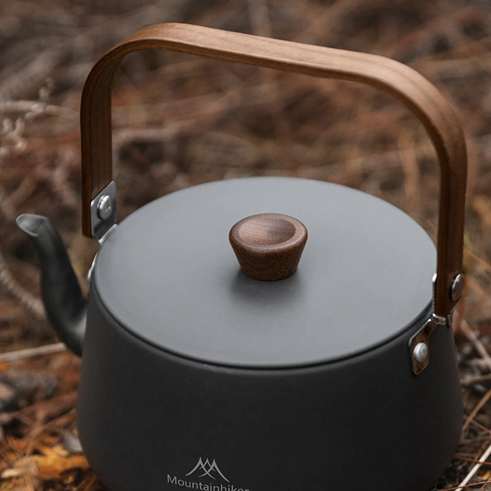 1.1L غلاية ماء للتخييم مع مقبض خشبي إبريق الشاي إبريق قهوة سبائك الألومنيوم المحمولة خفيفة الوزن وعاء لوازم تجهيزات المطابخ السياحية
