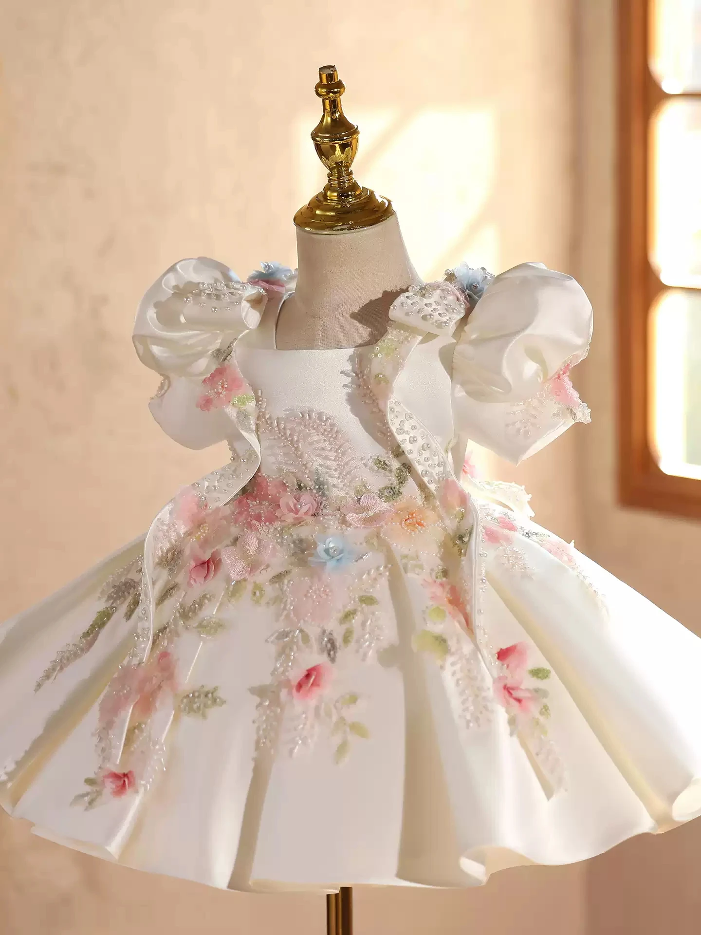 Праздничное платье для первого – обзор и цена Women'S Formal Wear For Girls