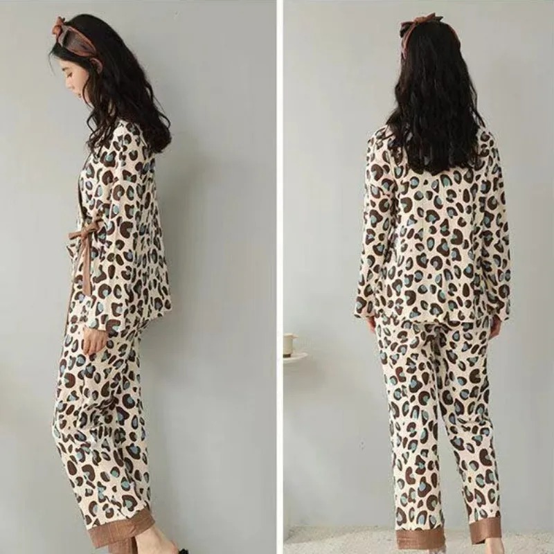 Pijama de algodón de manga larga para mujer, de leopardo ropa de dormir, ropa de dormir fina con cuello en V, traje suelto para el hogar, primavera y otoño, novedad de 2023