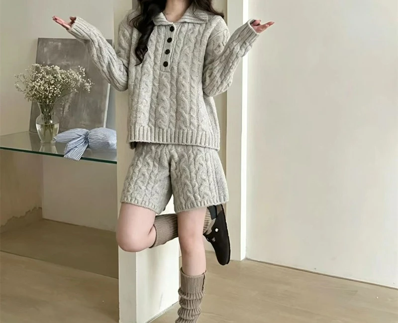 Autumn and Winter Lapel Retro Twist Knitted Suit Women's Design Sense Knitted Pullover Sweater Two-piece Set