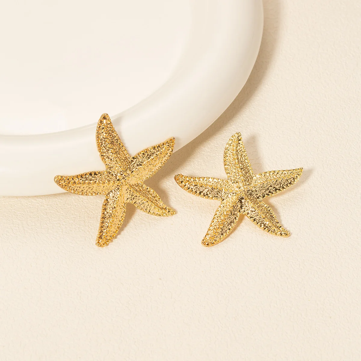 Uworld Stainless Steel Starfish Fashion Stud Earrings 18K Gold Color Waterproof Charm Metal Trendy Basic Jewelry Women Bijoux