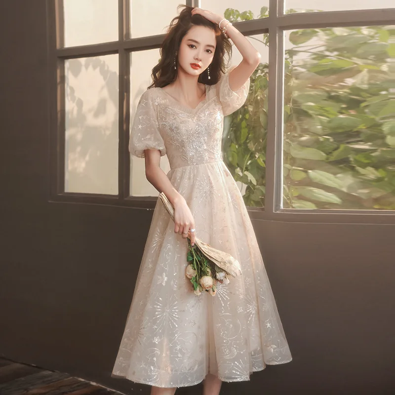 ชุดราตรีฝรั่งเศสแบบใหม่ หรูหราบางเบา อารมณ์ระดับไฮเอนด์เฉพาะตัว วันเกิดสีน้ําเงิน และกระโปรงฟูของพิธีการมาถึงวัย