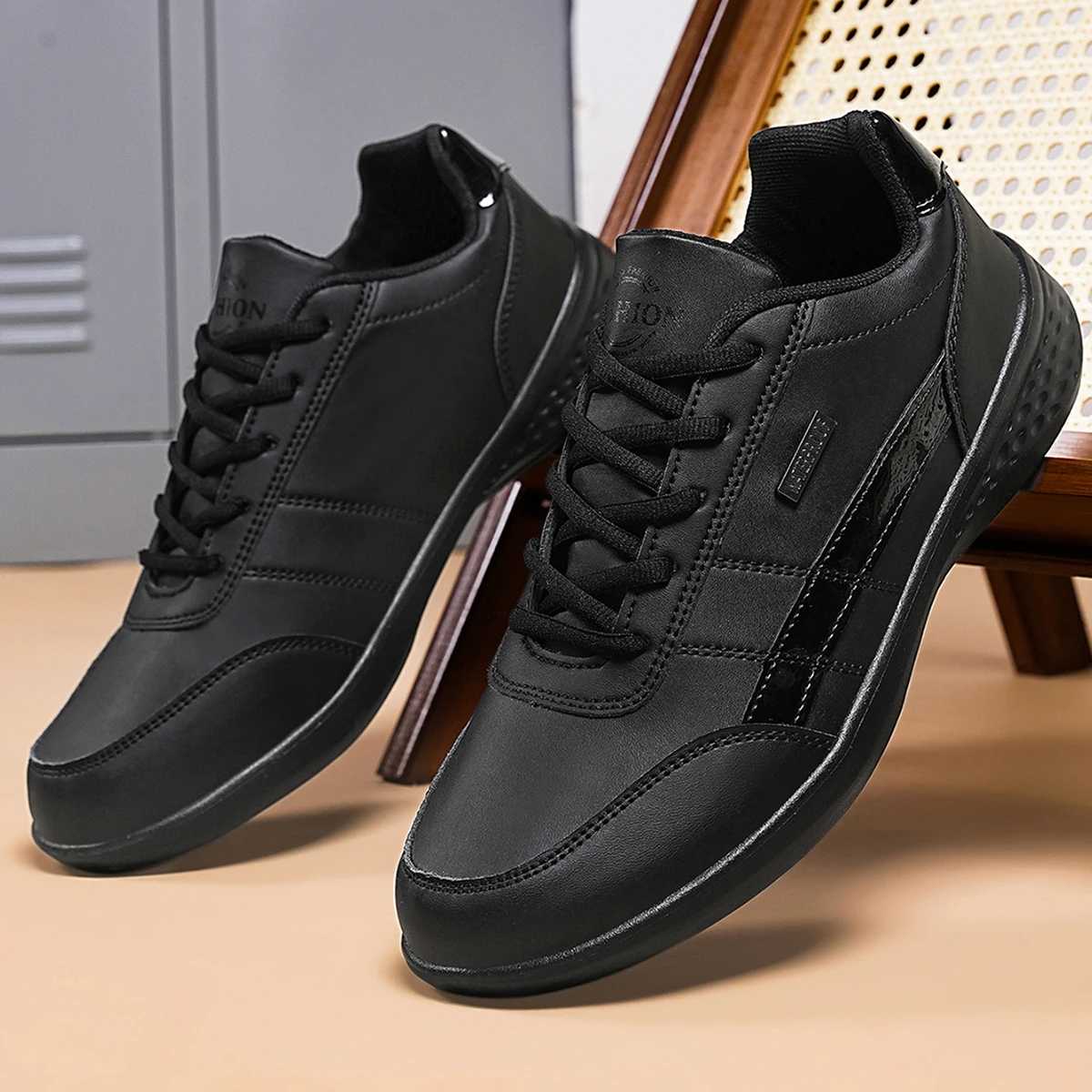 Leather Men Shoes Sneakers Trend Casual Shoes Breathable Leisure Male Sneakers Men Non-slip Footwear Men Skateboarding Shoes