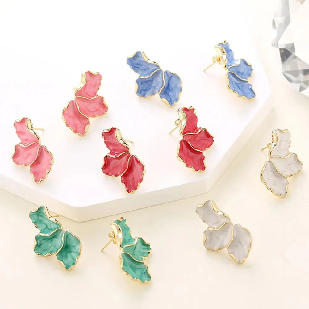 Maple Earrings Elegant Petal Shape Maple Decor Stud Earrings for Prom Cocktail Parties Lightweight Anti-slip Design for Women