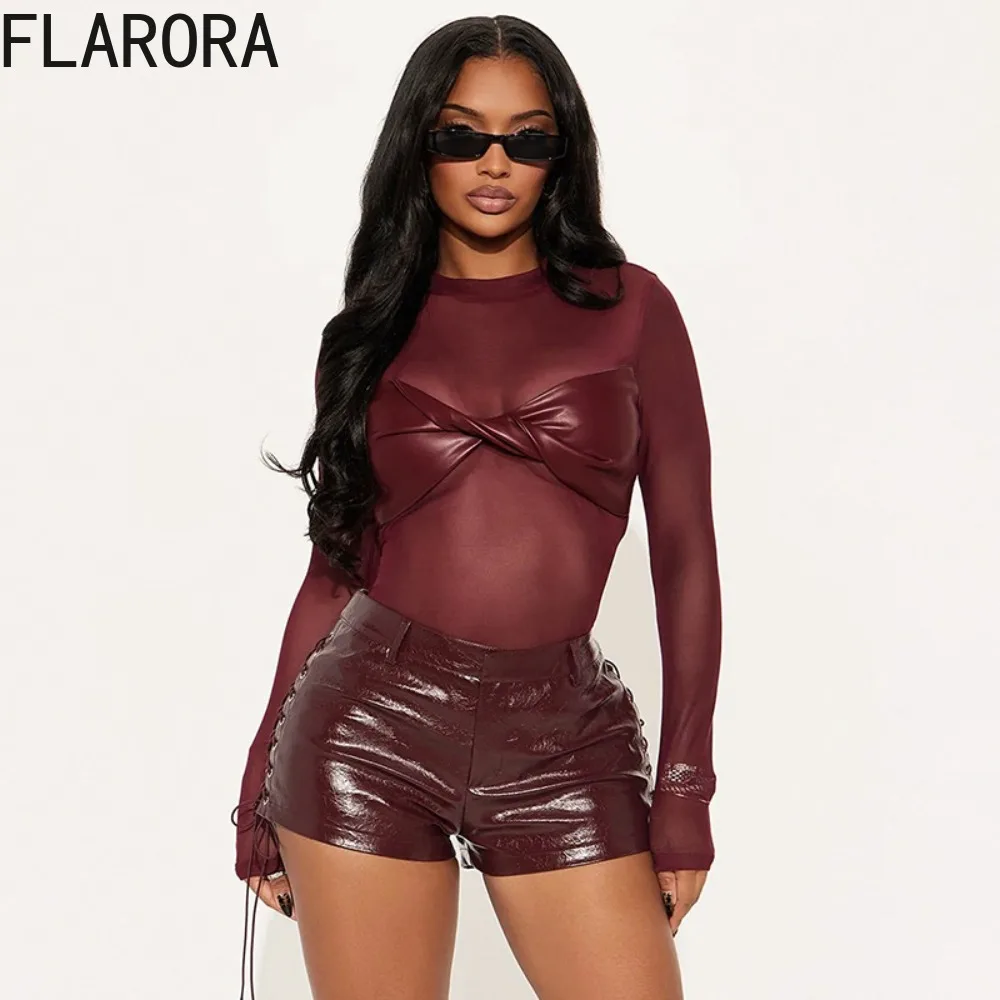 FLARORA Sexy Pu Leather Nodo Patchwork Body Donna Girocollo Manica lunga Maglia Vedere attraverso Tute Party Clubwear Body