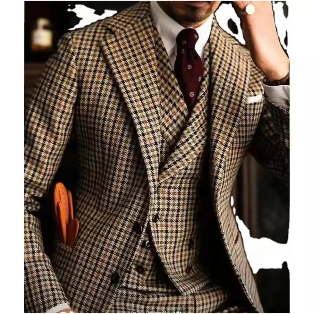 

Khaki Burgundy Plaid Men Suits 3 Pieces Wide Notch Lapel Party Prom Groom Terno Tuxedo Wedding Dress Tailor Jacket+Pant+Vest