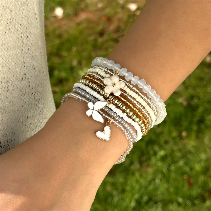 9-teiliges Set Böhmische Schmetterlings-Blumen-Anhänger-Armbänder für Frauen, Handgefertigte Reisperlen-Armbänder, Gestapelte Armbänder, Sommer-Strandparty-Schmuck – Detail 2