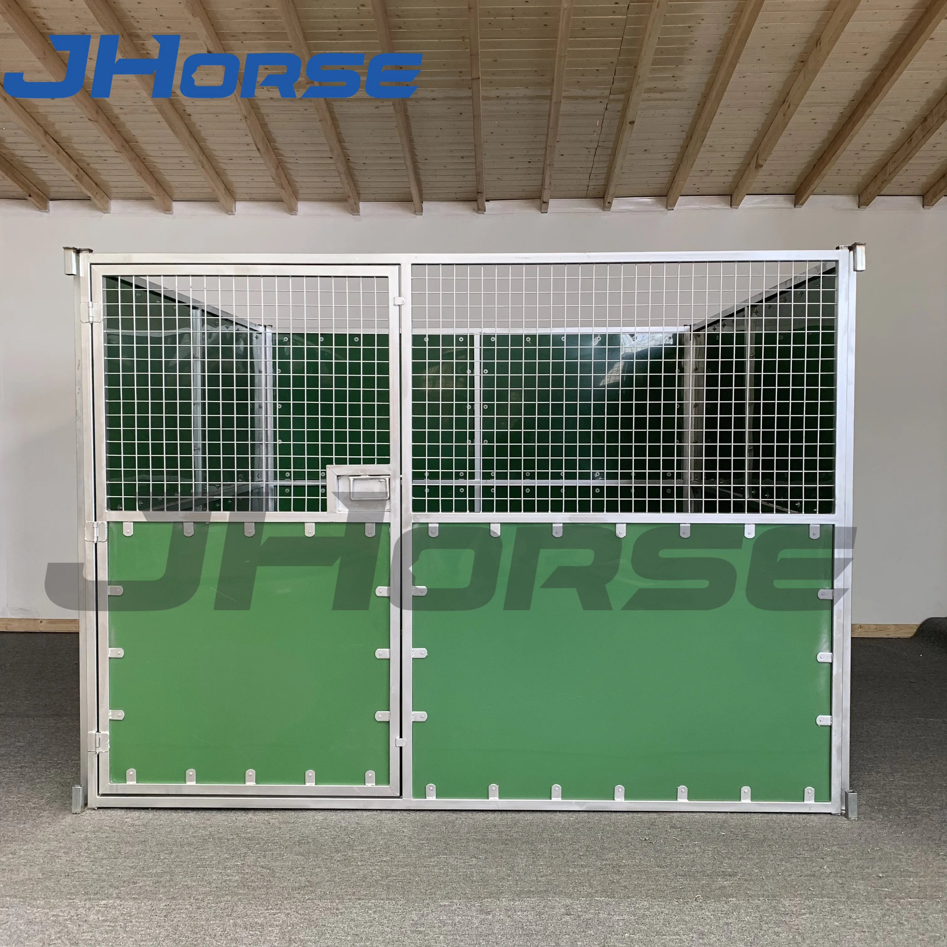 

China Supplier Black hdpe Board Portable Horse Stable Equipment Easy Install Outdoor Stall