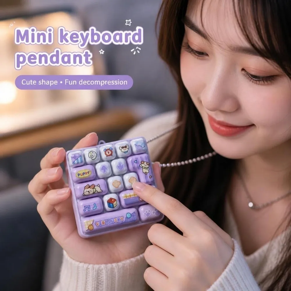 17-Key Decompression Button Cute Design Simulation Keyboard Mini Keyboard Pendant Transparent Dual-Tone Keyboard Keychain