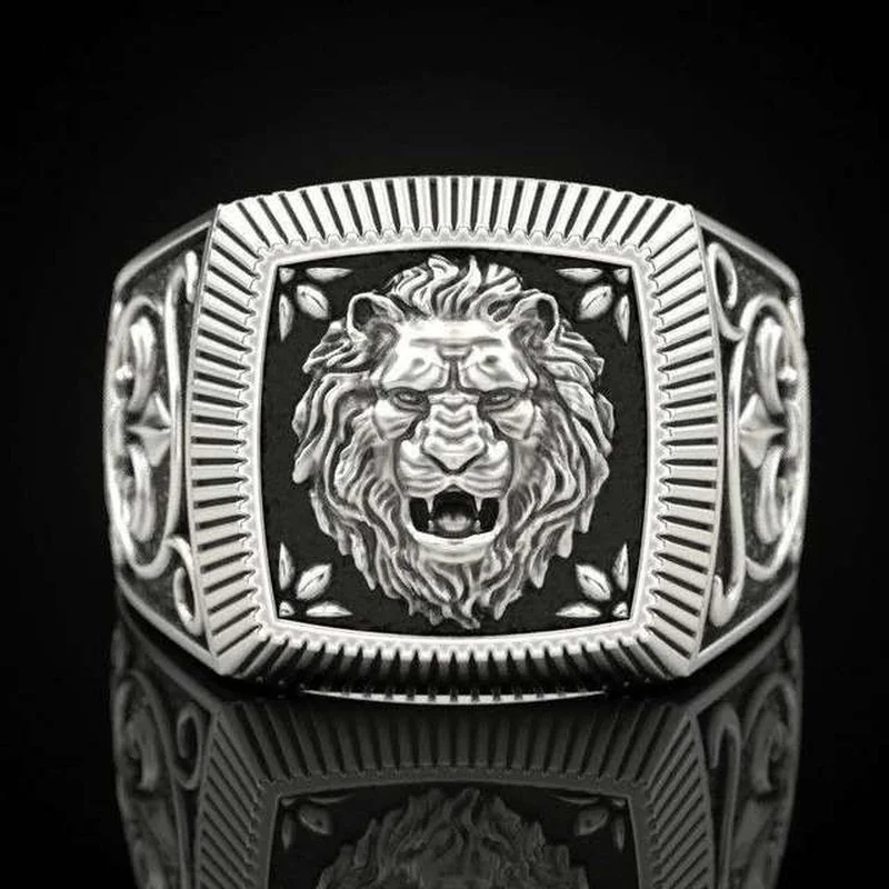 Hot Sale Domineering Lion King Head Animal Dagger Totem Finger Ring Wide Face Silver Color for Men Male Party Jewelry