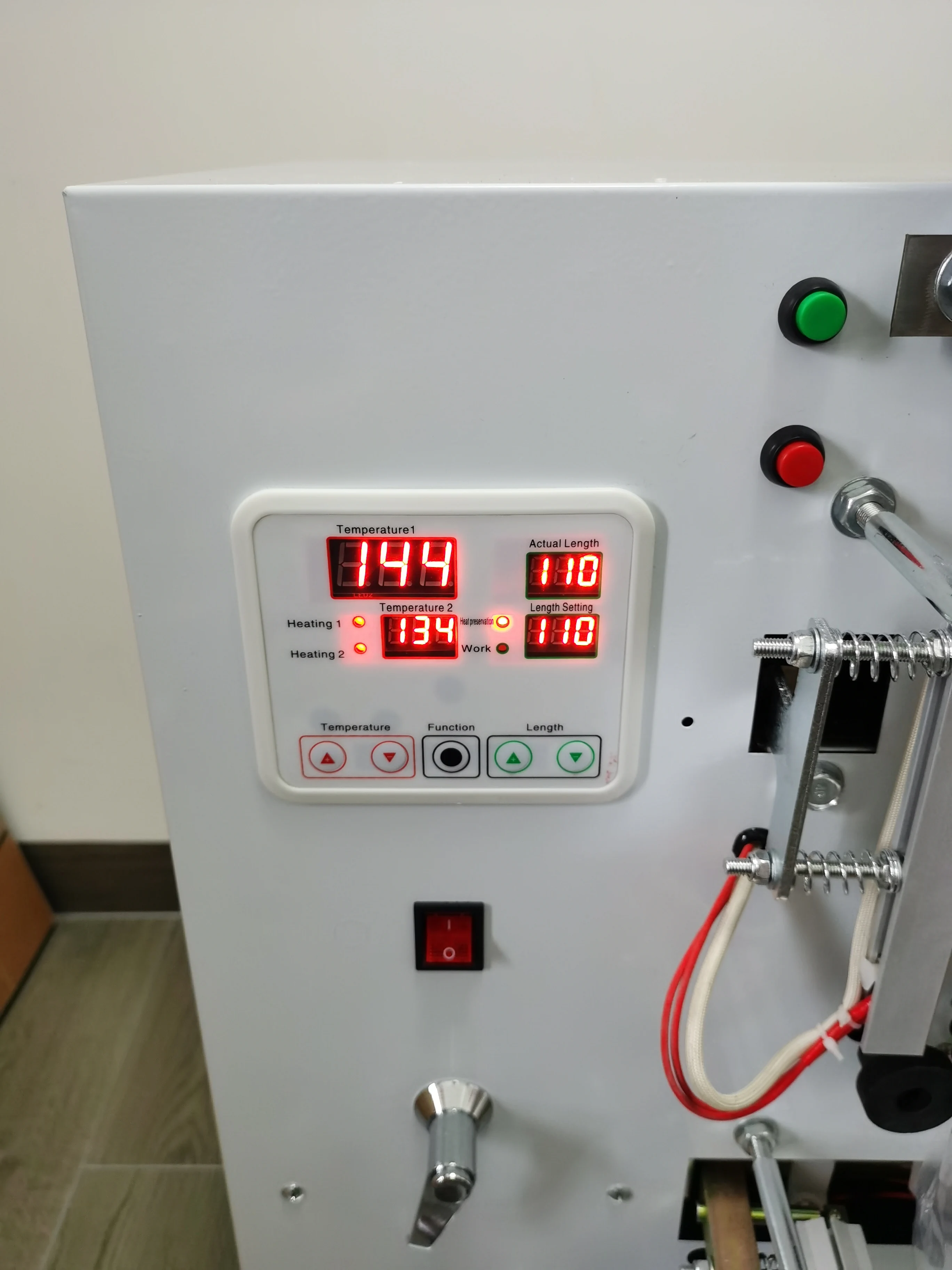 دليل التغذية و ماكينة تغليف آلة الختم حبيبات الغذاء الأعشاب الطبية أكياس الشاي ثلاثة الجانب ختم ماكينة تعبئة