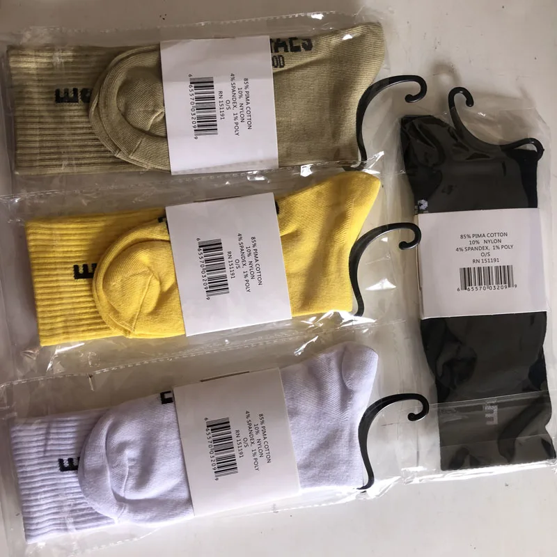 casual sports socks for men and women Khaki and yellow socks