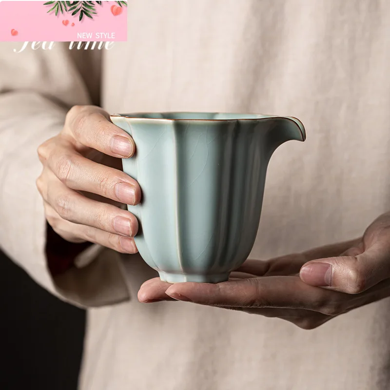 

Фарфоровый кувшин для чая Azure Ru, 210 мл, японский лепестковый сервировочный кувшин для раздачи ча-хай, чашка для справедливости, аксессуары для чая