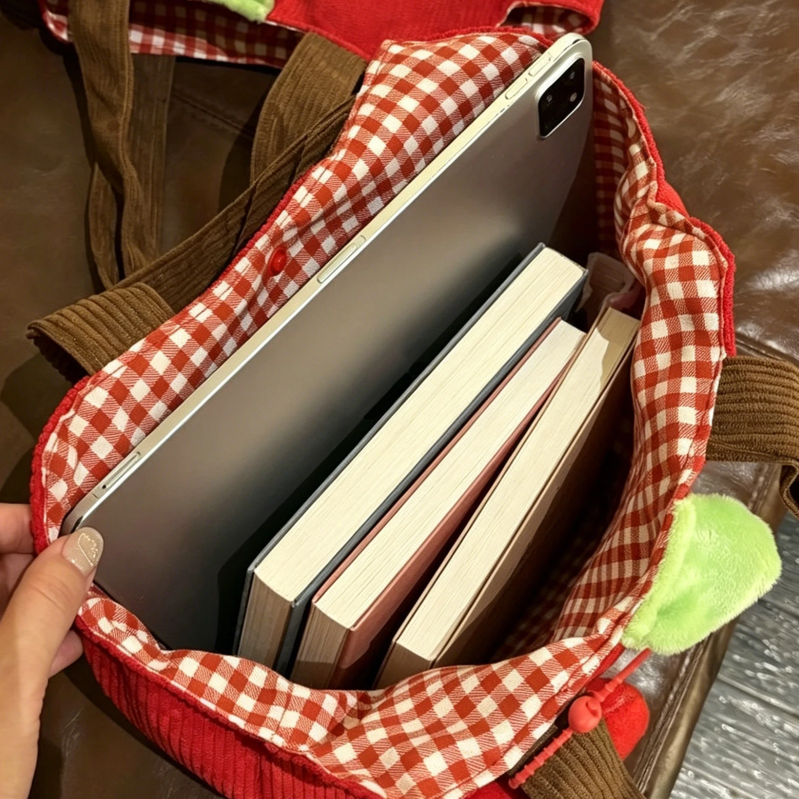 

Girls Cute Cartoon Handbag Large Capacity Corduroy Shoulder Bag Lightweight Mini Star Embroidery Pouch Commute Work Bags