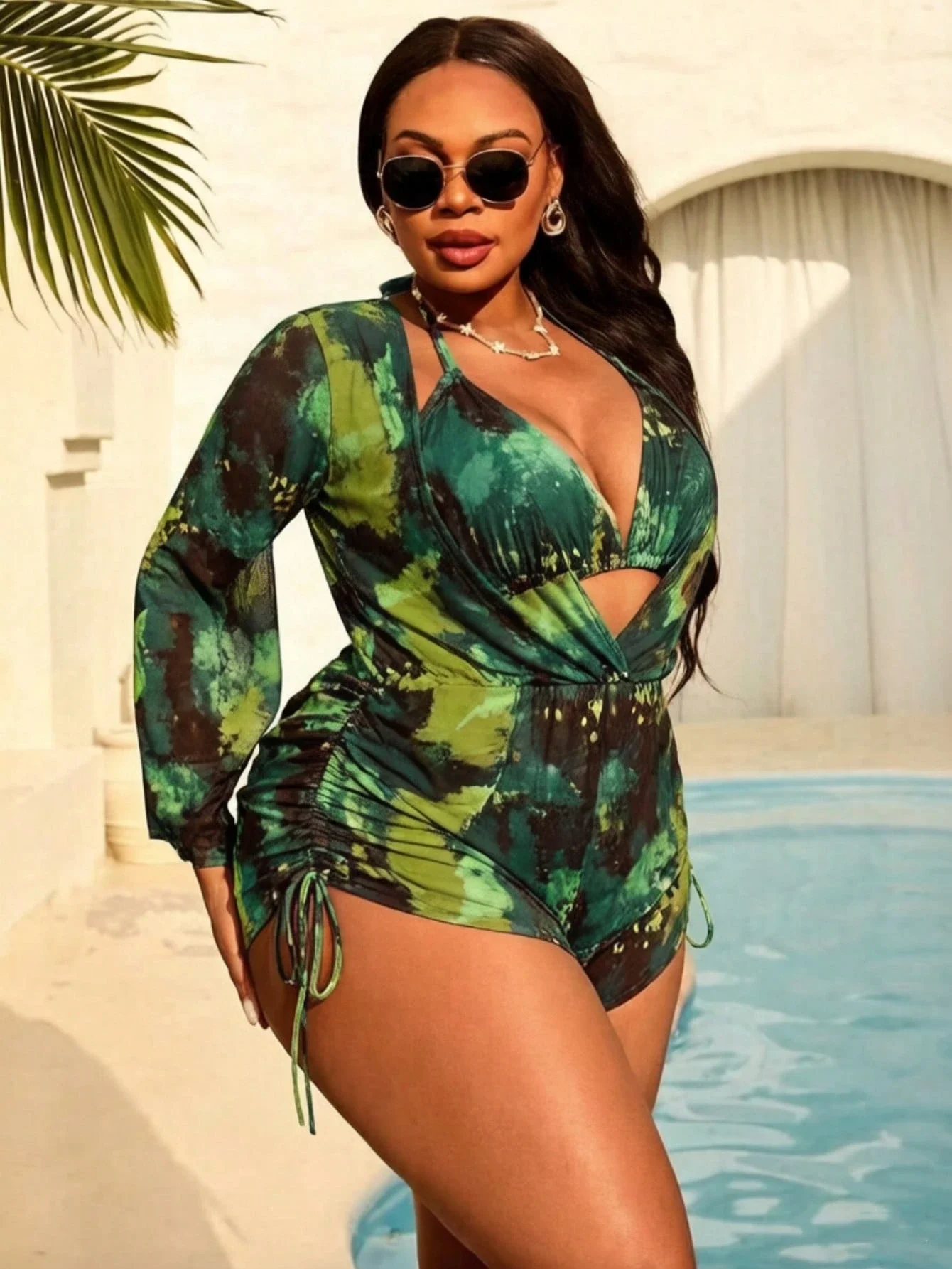 

Plus Size Tie Dye Halter Bikini Set With Long Sleeve Mesh Cover Up