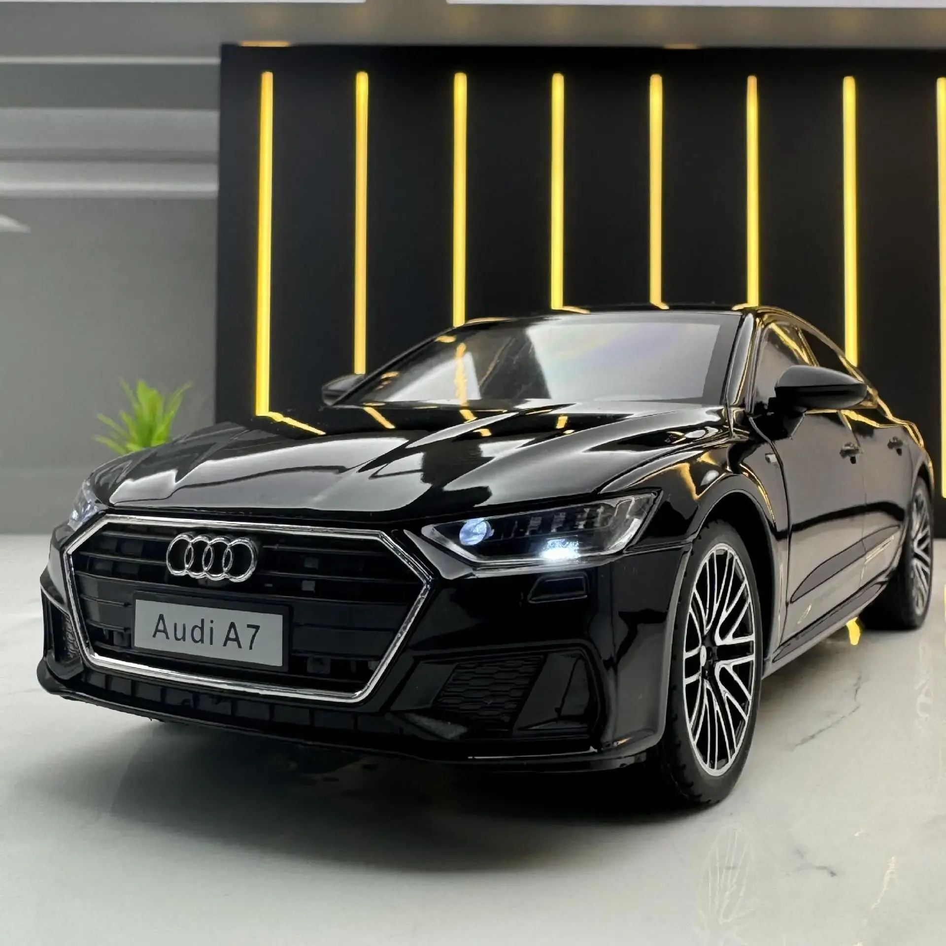 

1:24 AUDI A7 Coupe Alloy Car Model Diecast Metal Toy Vehicle Car Model High Simulation Sound and Light Collection Gift