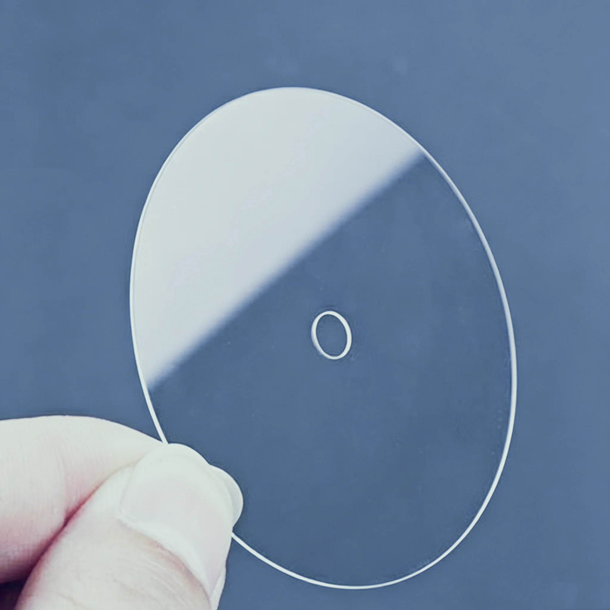 Quartz Glass Dial Watch Glass Flat Round Glass Crystal Watch Dial Diameter 28.5mm Thick 0.4mm Center hole 2.1mm 1pc