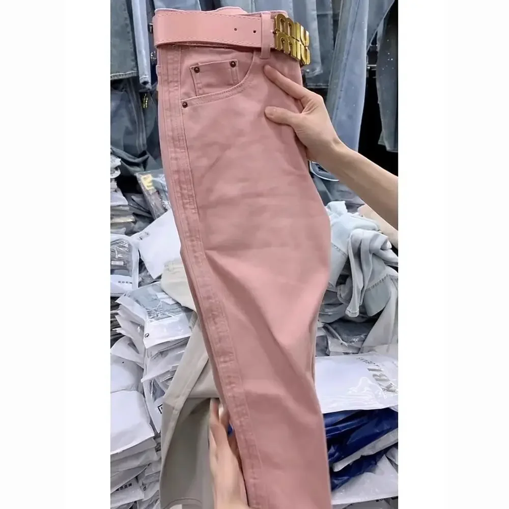 جينز حريم وردي مقاس كبير للنساء فضفاض مناسب على شكل كمثرى لربيع وخريف 2024 ملابس عصرية سراويل على الطراز القديم