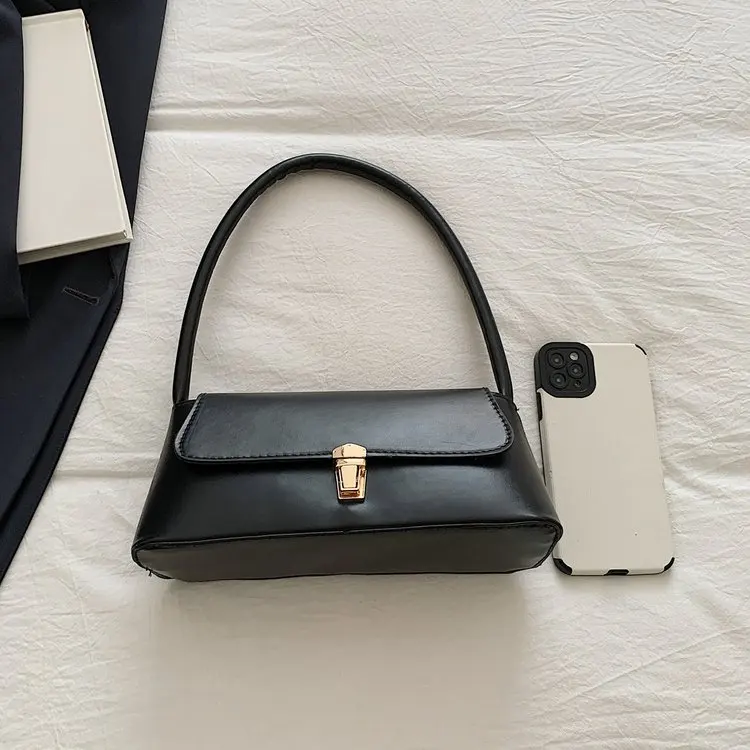 

Crossbody Bags Elegant Handbag with Adjustable Strap Golden-Tone Hardware and Flap Closure Trendy Crossbody Bag for Women