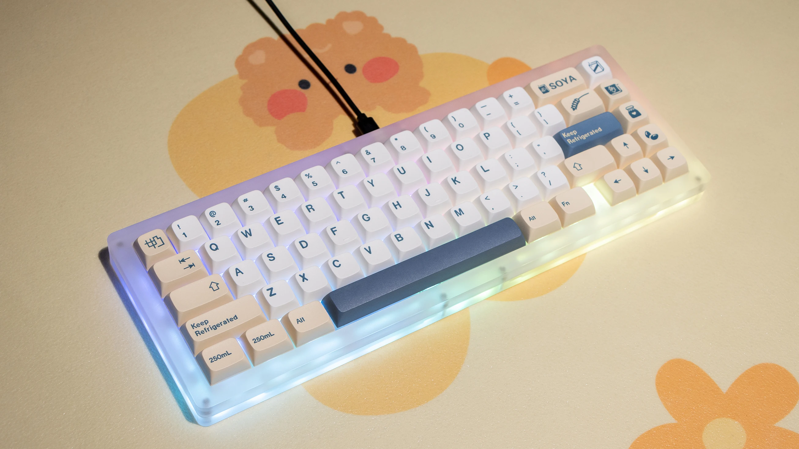 

Block Boy FK680 PRO V3 сложенная акриловая прокладка с ЧПУ, комплект механической клавиатуры Barebone Underglow RGB PCB, прозрачная клавиатура