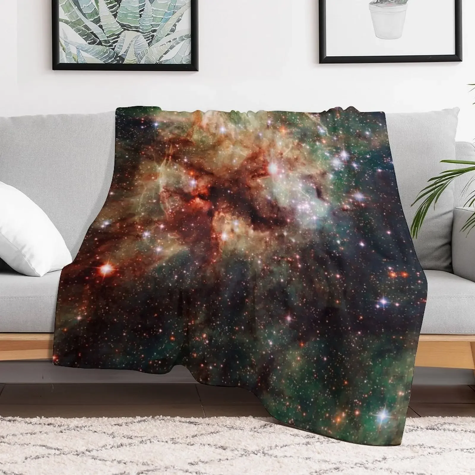 The Tarantula Nebula Throw Blanket Decorative Beds Loose Beach Furrys Blankets