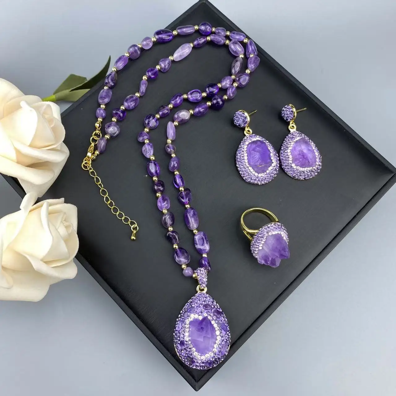 

Натуральный необработанный камень, аметист, уникальные индивидуальные аксессуары, высококачественная коллекция ювелирных изделий ручной работы