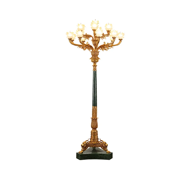 Massa Bloemen Lampenkap Vloerlamp Met Gouden Koperen Standbeeld Hellebaard Kunst Decoraties Woonkamer Vloerlampen