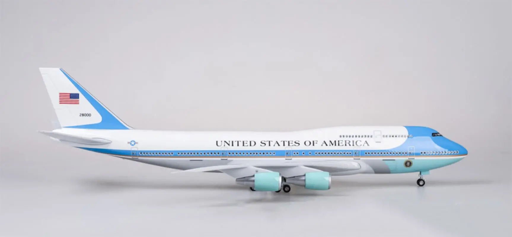 

47cm Air Force One Simulation Boeing 747 Resin Passenger Aircraft Model Finished With Wheel Light 1:150 Collection Memorial