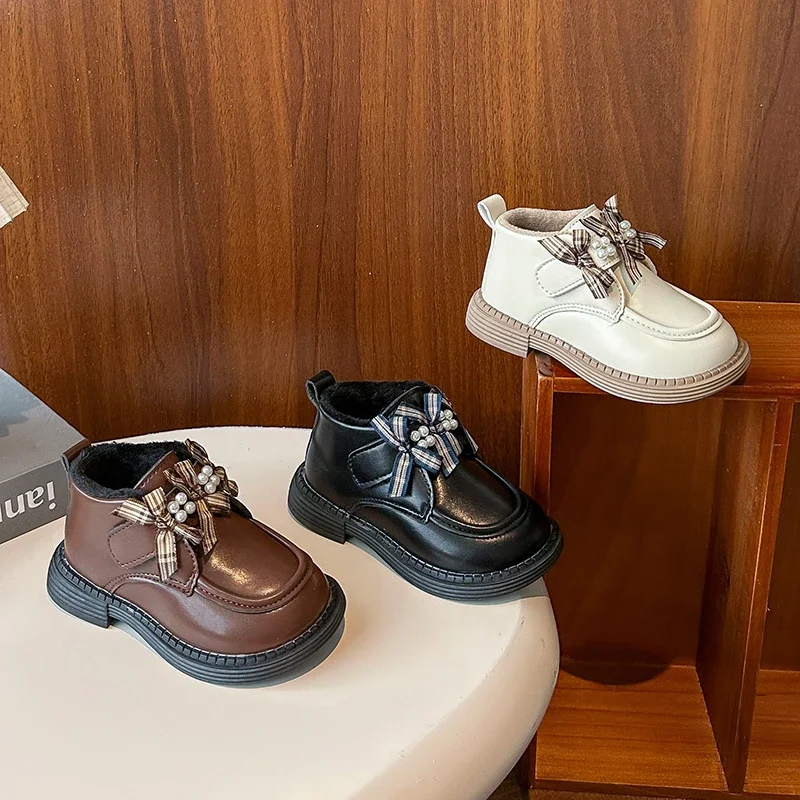 

Girls Leather Boots with Sweet Bows Kids Princess Boots Round Toes Soft Bottom 2025 Winter New Children Ankle Boots Suede Warm