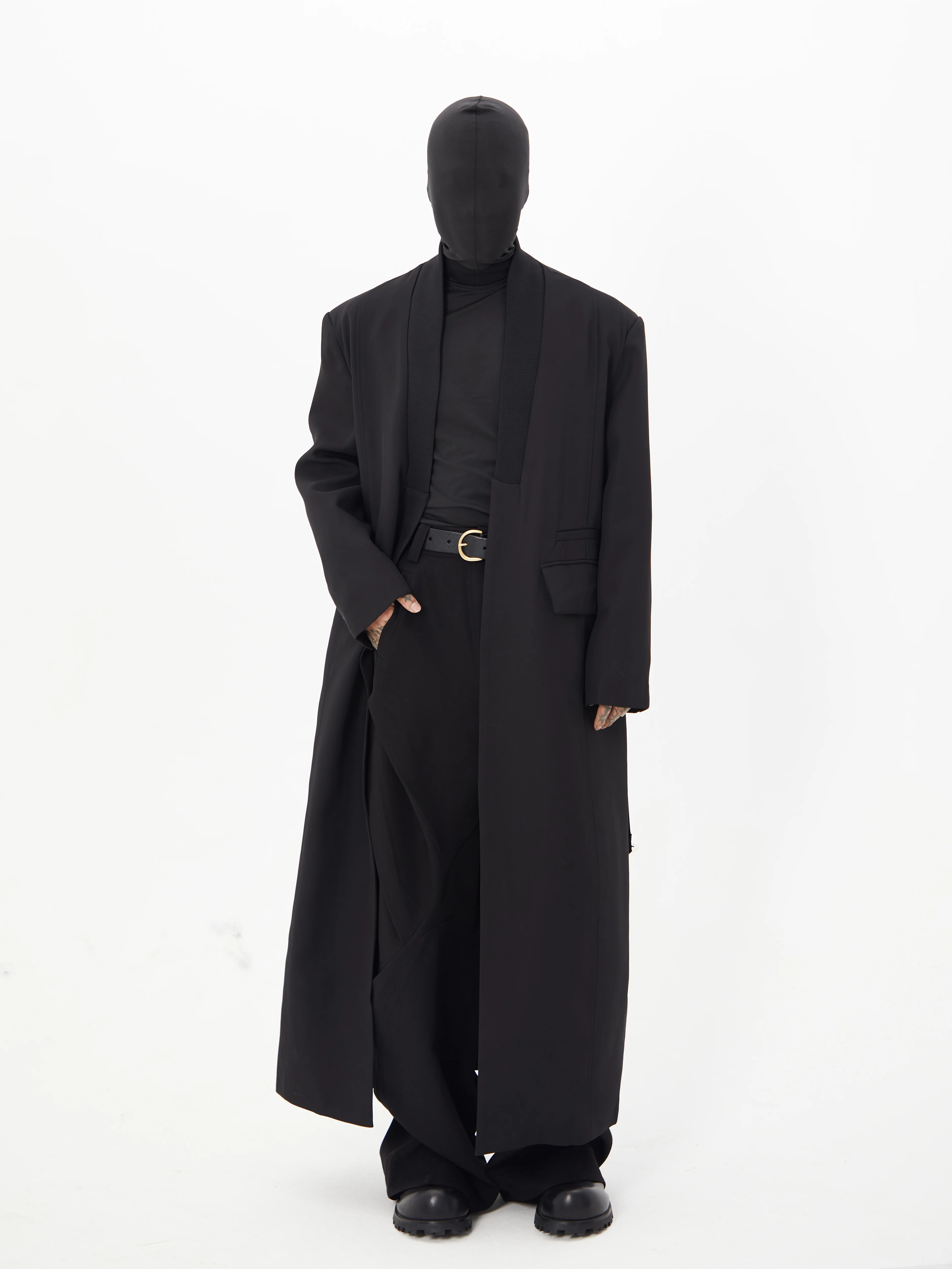 

Minority Deconstruction Silhouette Shoulder Pad Coat Coat three-dimensional Design Sense Coat Over The Knee Long Top