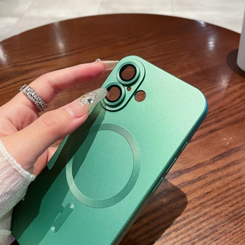 Luksusowe matowe etui silikonowe dla iPhone 16 15 14 13 12 11 Pro Max Plus dla Magsafe Magnetic Lens Film Protector Soft Cover