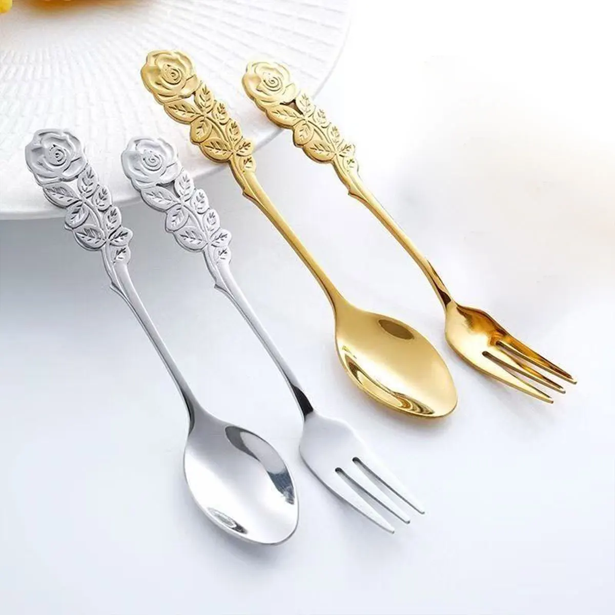 304 Stainless Steel European Palace-Style Rose Flower Spoon and Fork Set Gift Coffee Spoon Dessert Fork and Spoon Combination 2Pcs