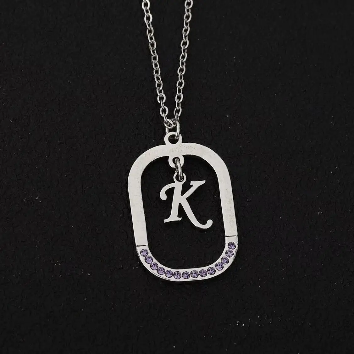 

High-value Custom Initial Letter Tokens Necklace Stainless Steel Czech Diamond Ladies Everyday Jewelry Christmas Gift For Women