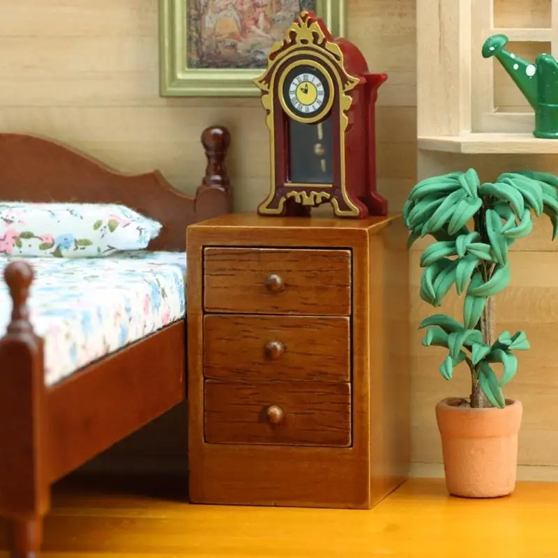 

Кукольные домики, мебель для спальни, тумбочка с тремя отделениями и рабочими дверцами, отделка под античное дерево, миниатюра в