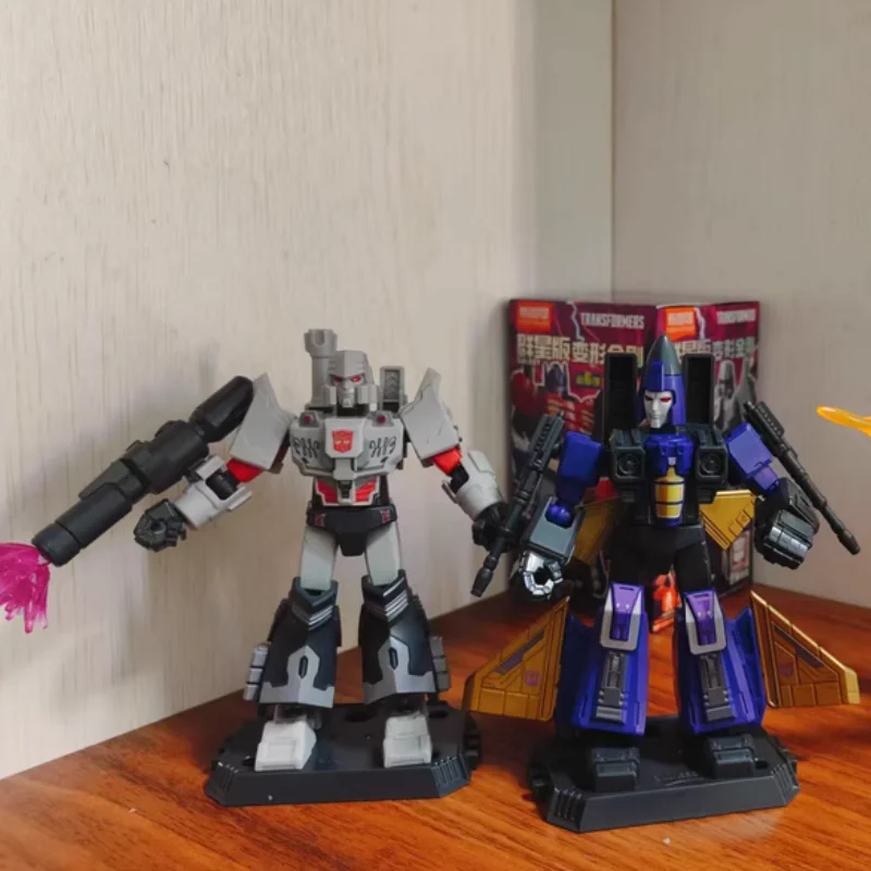 Neue Blokees Transformers Vol.6 Blind Box Animationsfilme Peripheriespielzeug Idw Megatron Swoop Bewegliches Modell Figurensammlung Geschenk