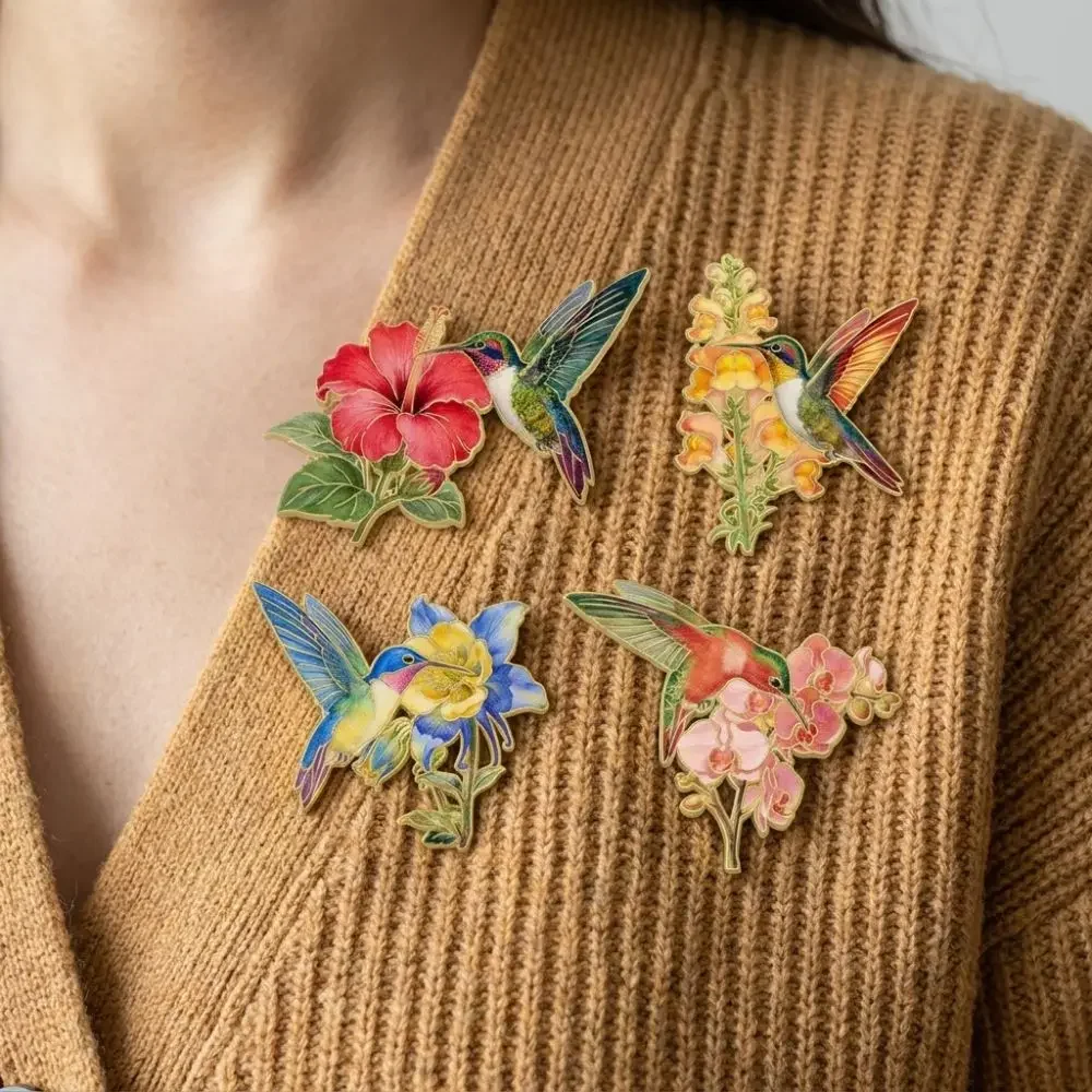 Zinc Alloy Hummingbird Flower Enamel Pin Chinese Style Colorful Metal Bird Floral Brooch Pin Delicate Vintage Luxury Bird Badges