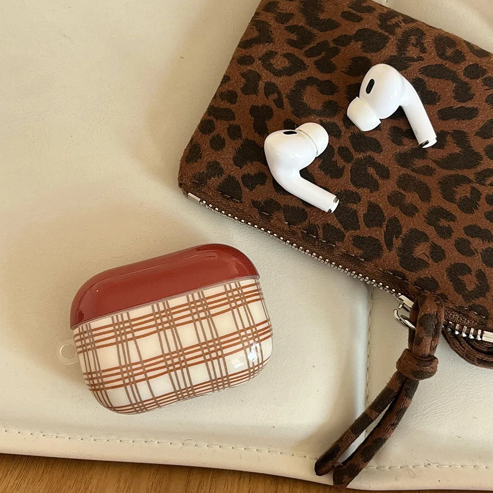 Casing pelindung airpods 1 2 3 4 pro 2 4nd, casing pelindung silikon lembut kotak-kotak warna cokelat cantik Korea dengan tali kulit, pencegahan jatuh