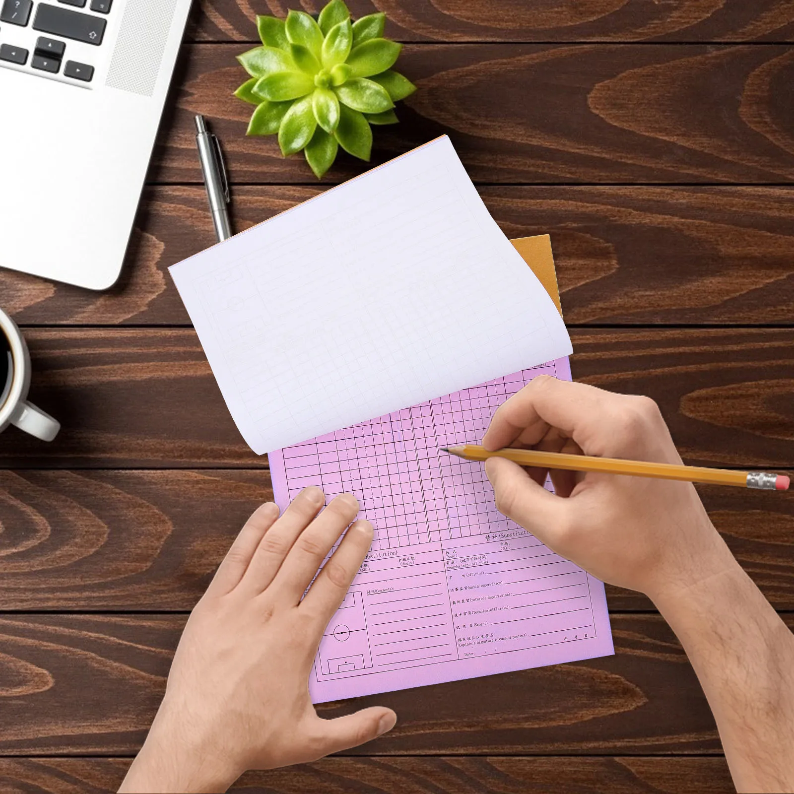 

Lightweight Sports Scorebook PU Cover Portable Record Score Book for Football Basketball Ball Sports Scoring Supplies