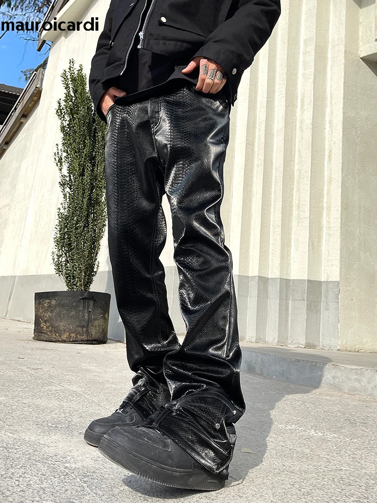 Mauroicardi Spring Autumn Long Loose Casual Shiny Snake Skin Patent Pu Leather Pants Men Trousers Fashions Y2K Streetwear 2023