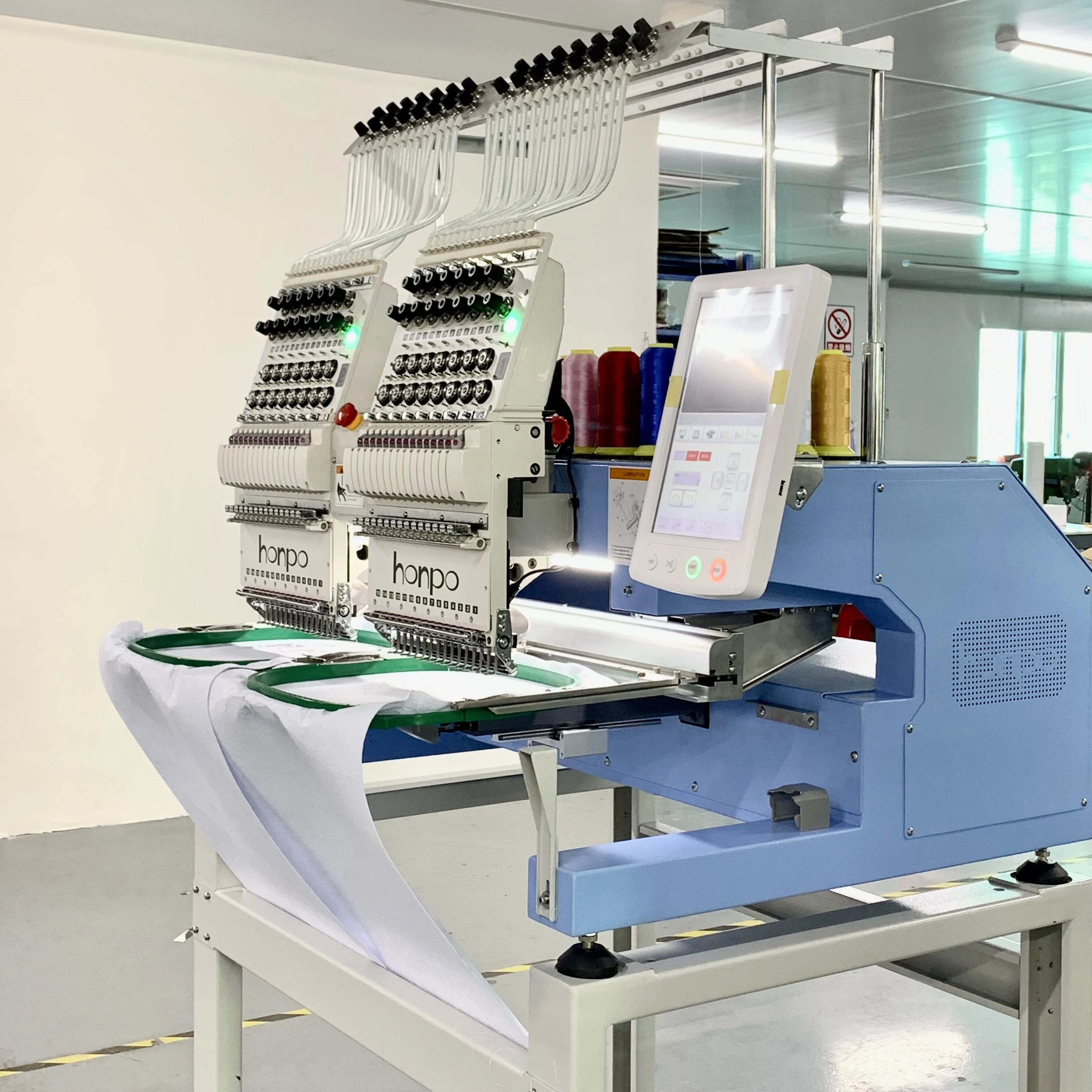 HONPO high speed industrial automatic computerized two heads logo embroidery machine for sale commercial embroidery machine