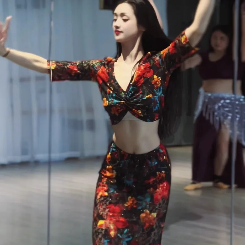 Set di costumi di danza del ventre personalizzati Abito da lezione di performance Abiti da pratica sexy Gonna a coda di pesce in pizzo nero Principiante