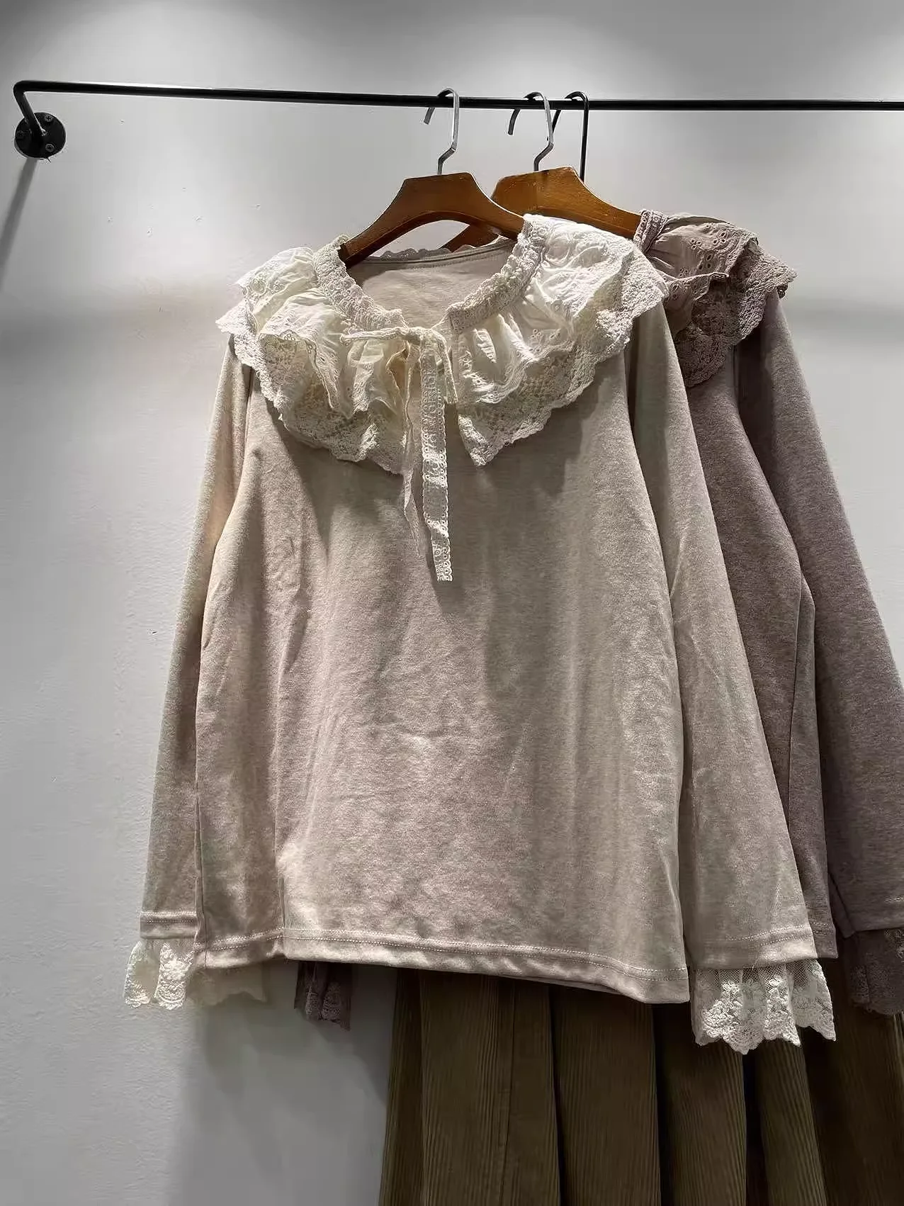 

2026 Mori Kei Clothing 100% Cotton Lace Collar Bow Patchwork Shirts Long Sleeve Blouses for Women Winter Backing Shirts