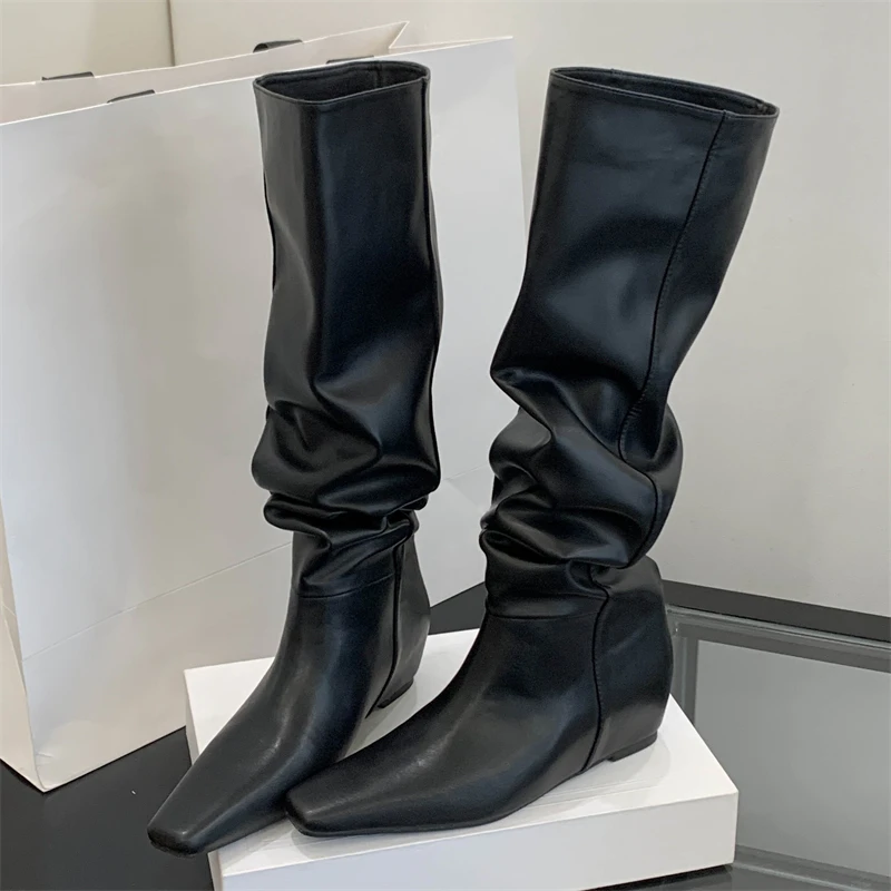 

Eilyken/осенне-зимние модные плиссированные сапоги выше колена с острым носком, женские длинные туфли на танкетке, Botas Largas Mujer