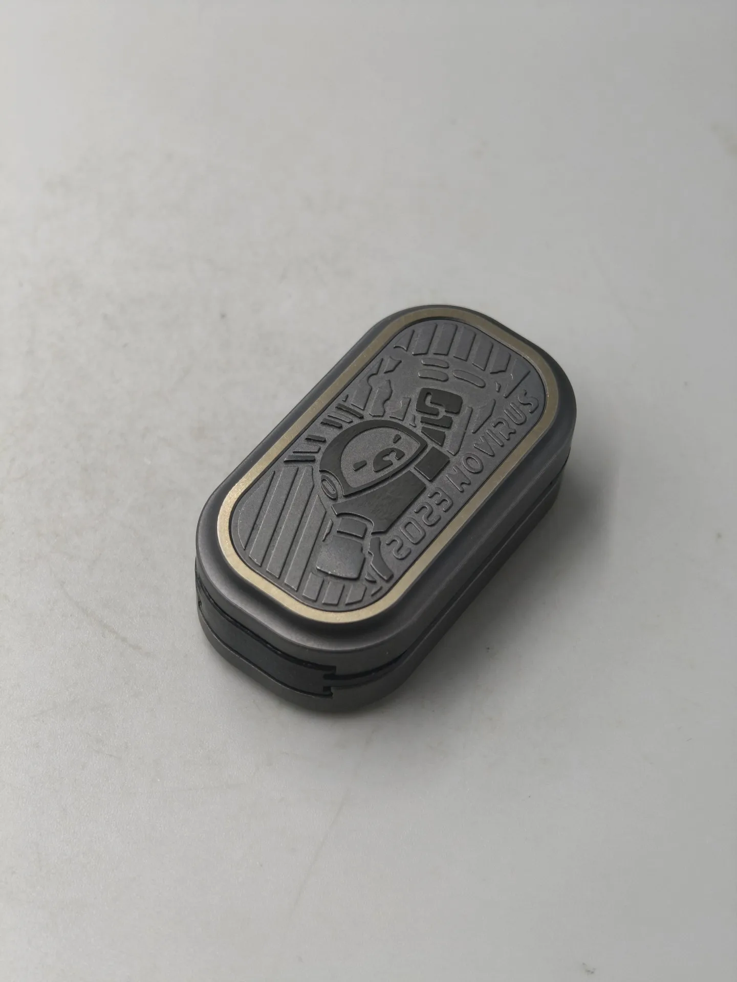 Used EDC 01edc Zirconium 10 Shell + Teflon Medium Plate, Mechanical Push Card Edc Metal Decompression