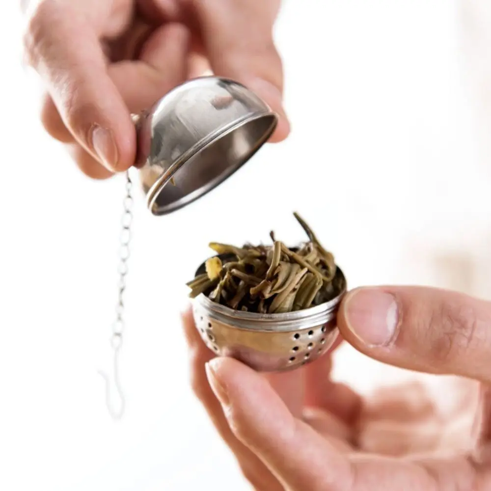Resistance Multifunctional Kitchen Hanging Type Stainless Steel Tea Infuser Filtering Tennis Ball Tea Leak Mesh Seasoning Ball