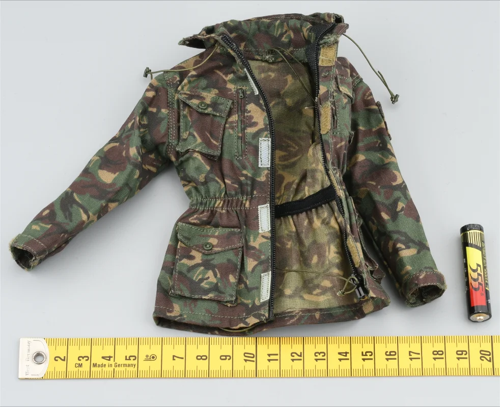 DAM 78099 1/6 Scale Soldier Special Air Service Camouflage Windproof Cover Model