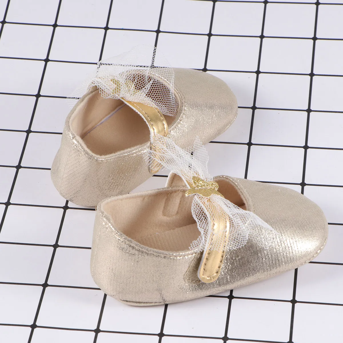 Charming Exquisite Baby Girls Flat Shoes Lace Decorated PU Material Golden 12cm for Special Occasions Baby Toddlers Shoes