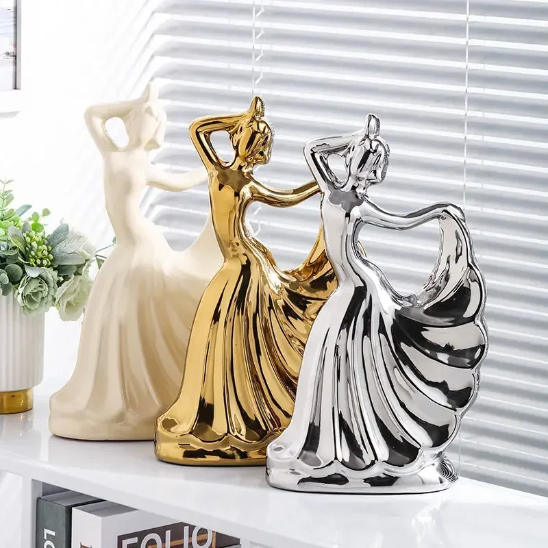 

Living Room Decor Creative Modern Simple Dancer Sculpture Office Accessories Nordic Home Decor Art Peacock Dance Girl Figurines